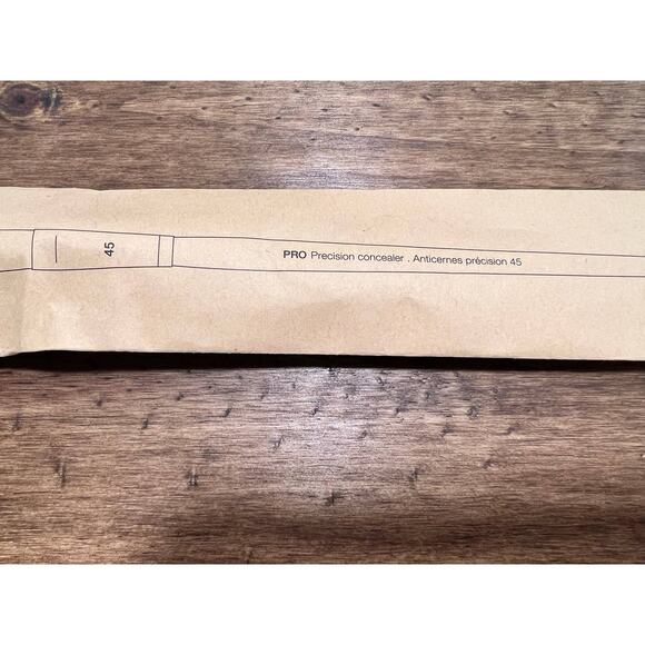 NEW Sephora 45 Pro Precision Concealer Brush - Picture 2 of 9